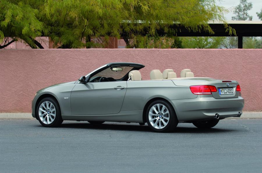  BMW 3-Series Convertible 2007 года  (фото 111 из 239)
